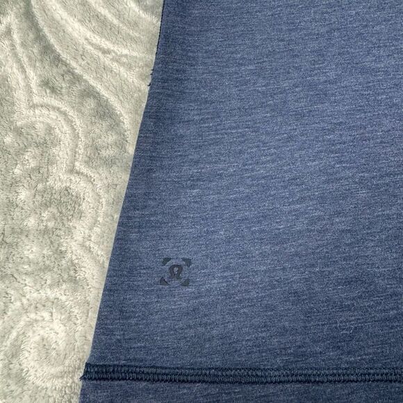 Mens Lululemon Short Sleeve - Picture 3 of 5